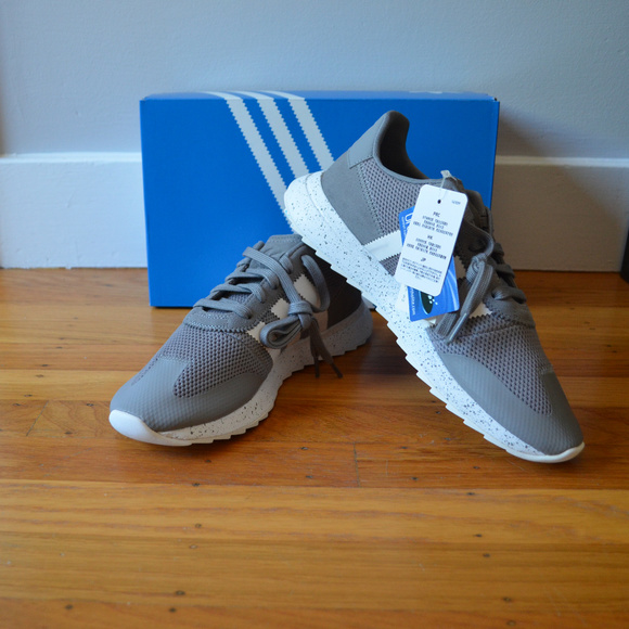 ADIDAS Originals Grey Flashback Sneakers - Picture 5 of 8
